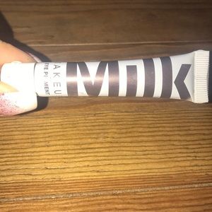 ❄️ Milk Cosmetics in Silent Disco eye pigment ❄️